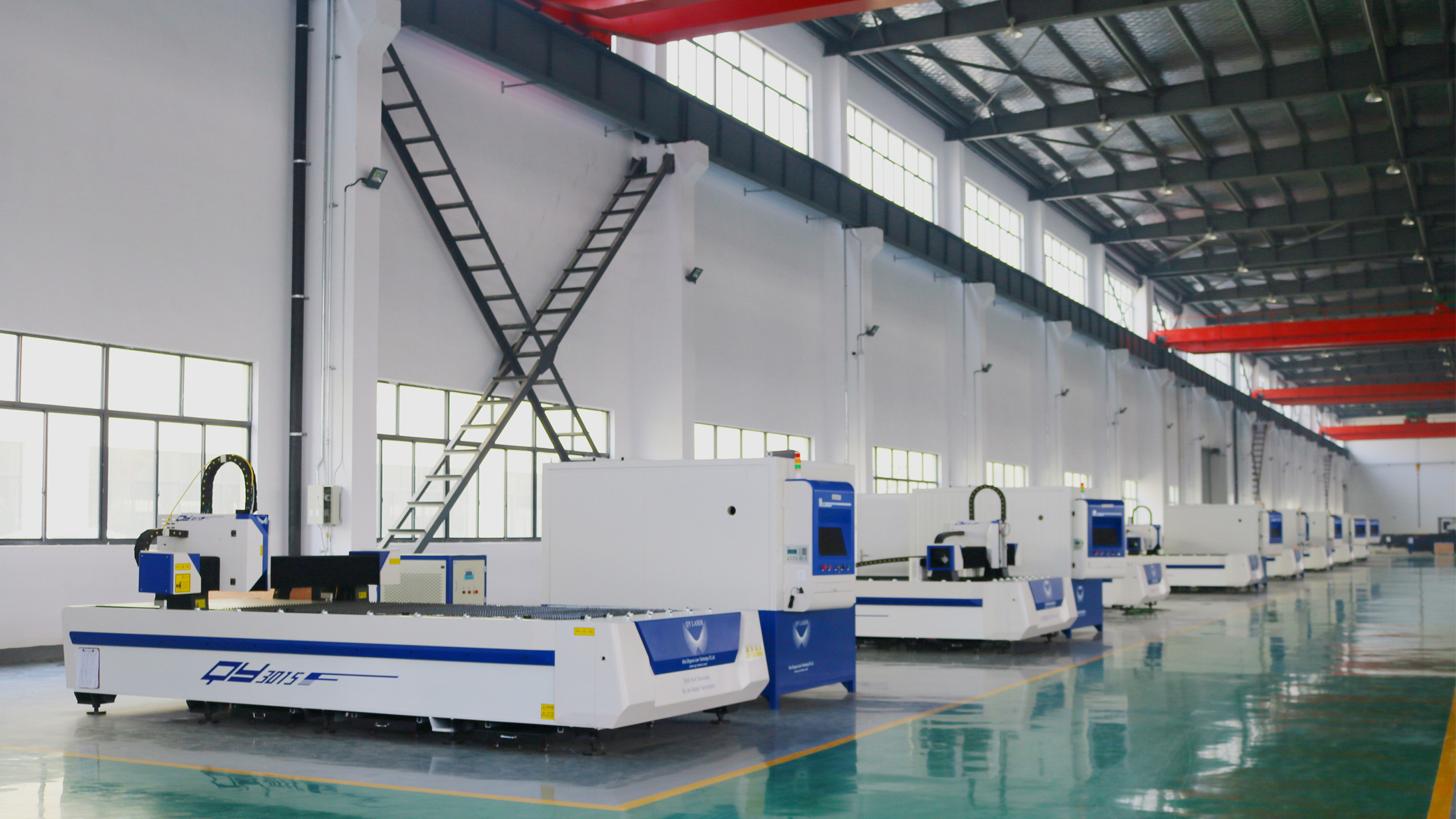 管板一體光纖激光切割機(jī)：現(xiàn)代工業(yè)的高效加工解決方案